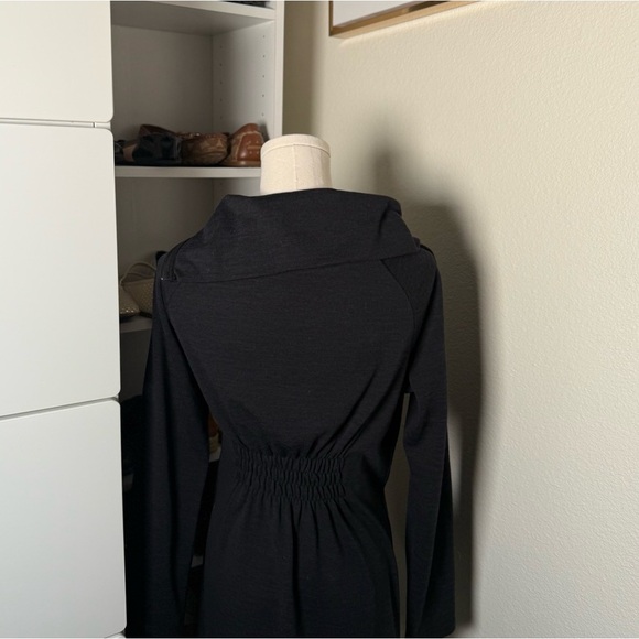 Neesha Black Asymmetrical Neck Long Sleeve Dress Size Medium - Picture 4 of 6